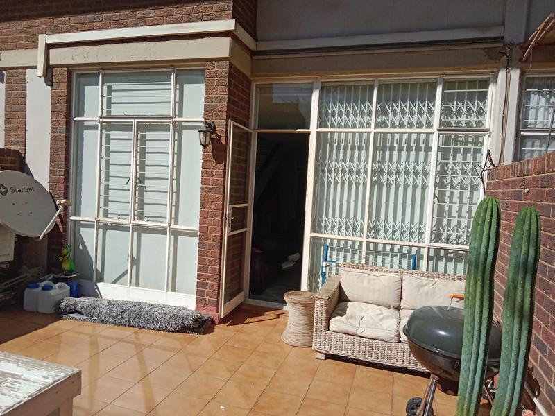 2 Bedroom Property for Sale in Bedford Gardens Gauteng