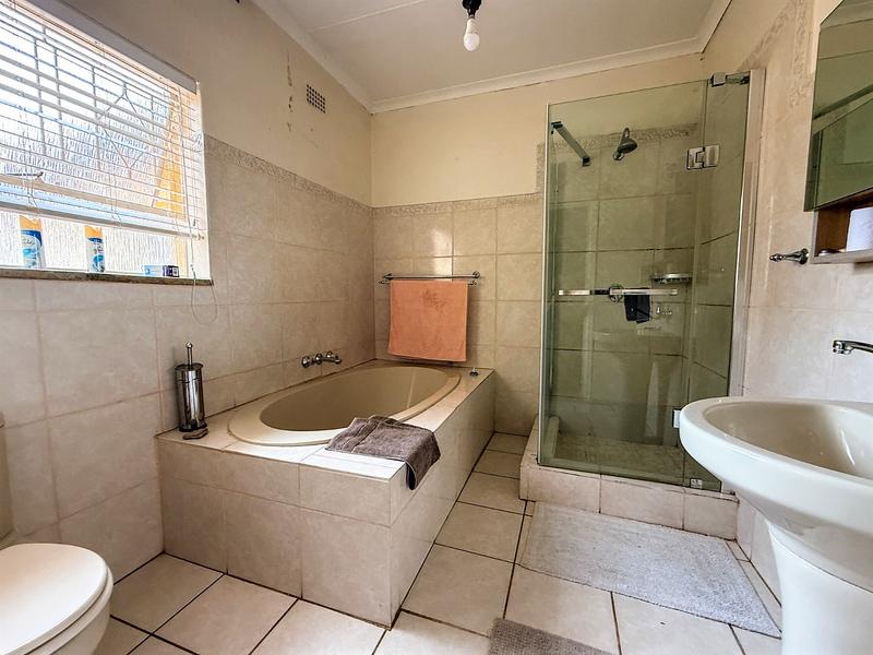 3 Bedroom Property for Sale in Freeway Park Gauteng