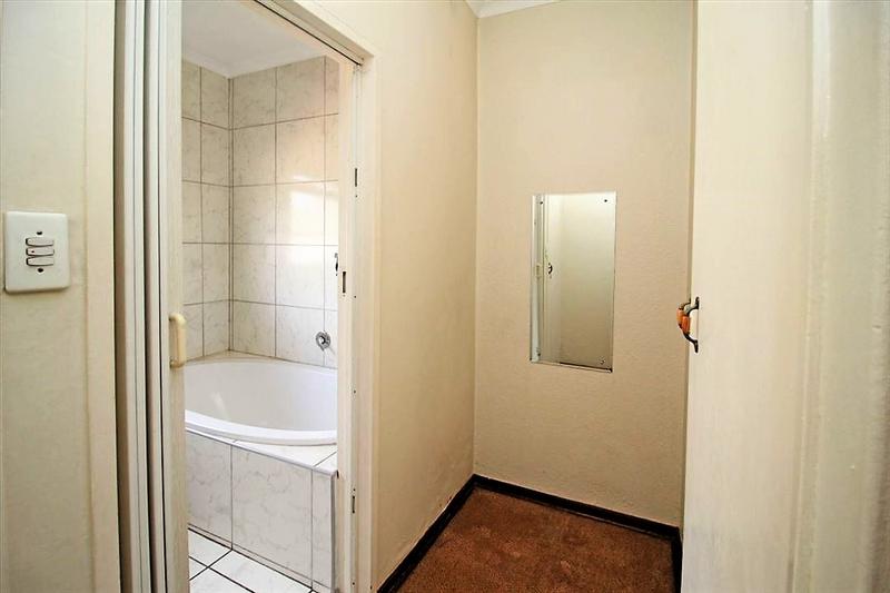 3 Bedroom Property for Sale in Freeway Park Gauteng