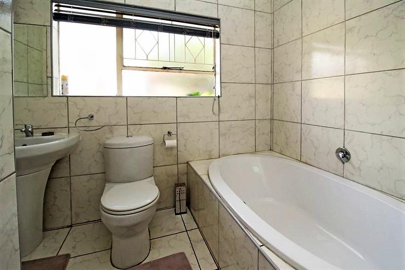 3 Bedroom Property for Sale in Freeway Park Gauteng