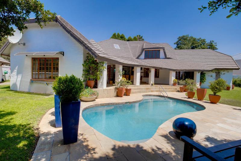 To Let 4 Bedroom Property for Rent in Fourways Gardens Gauteng