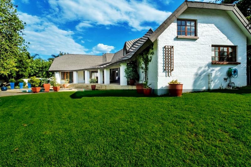 To Let 4 Bedroom Property for Rent in Fourways Gardens Gauteng