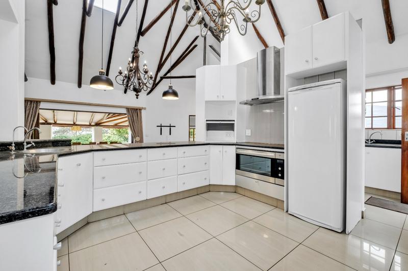 To Let 4 Bedroom Property for Rent in Fourways Gardens Gauteng