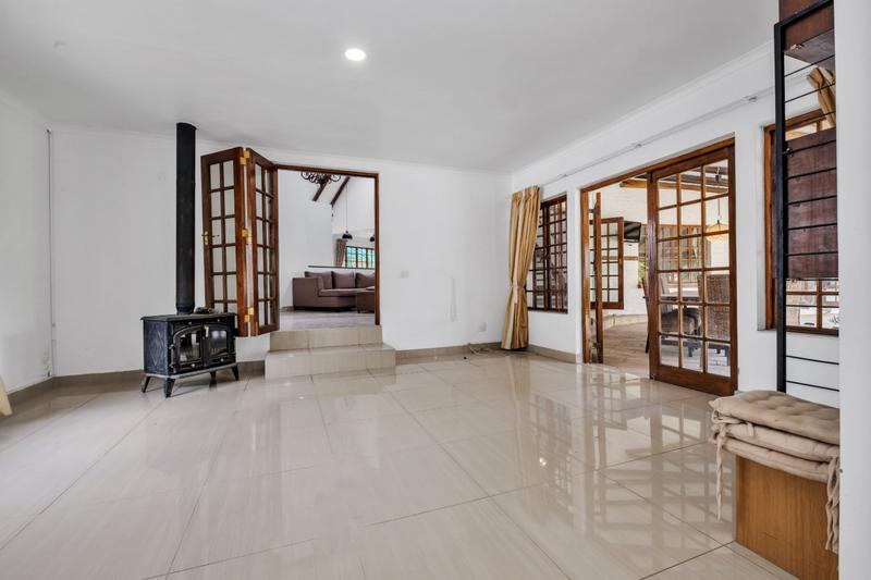 To Let 4 Bedroom Property for Rent in Fourways Gardens Gauteng