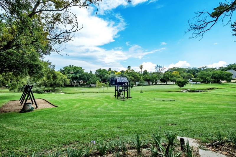 To Let 4 Bedroom Property for Rent in Fourways Gardens Gauteng