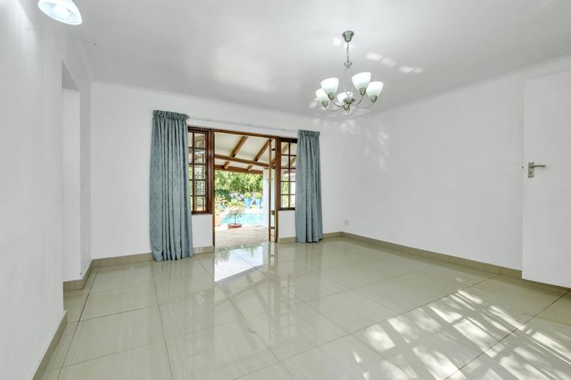 To Let 4 Bedroom Property for Rent in Fourways Gardens Gauteng