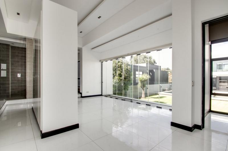 To Let 5 Bedroom Property for Rent in Hyde Park Gauteng