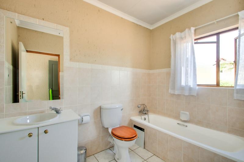 3 Bedroom Property for Sale in Sunninghill Gauteng