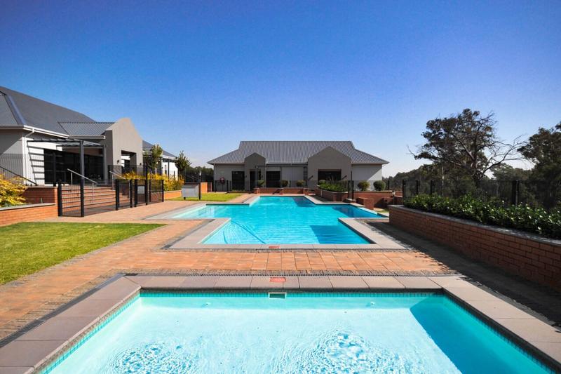To Let 2 Bedroom Property for Rent in Modderfontein Gauteng