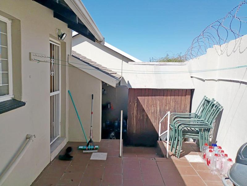 2 Bedroom Property for Sale in Sonneglans Gauteng