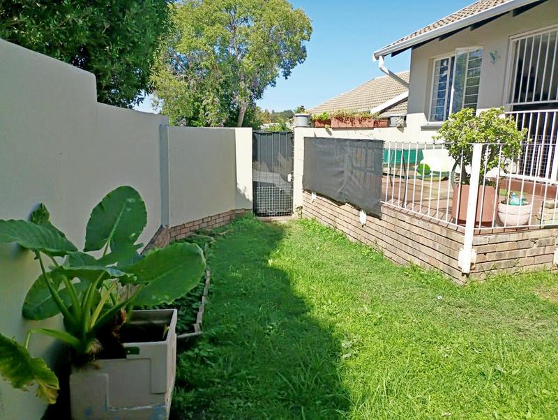 2 Bedroom Property for Sale in Sonneglans Gauteng