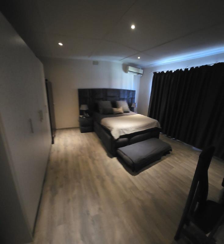 To Let 3 Bedroom Property for Rent in Discovery Gauteng