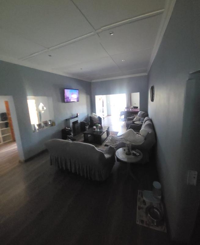 To Let 3 Bedroom Property for Rent in Discovery Gauteng