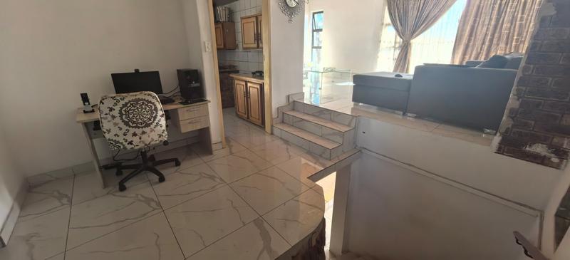 3 Bedroom Property for Sale in Lindhaven Gauteng