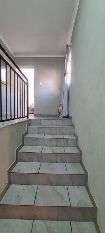 To Let 3 Bedroom Property for Rent in Strubenvale Gauteng