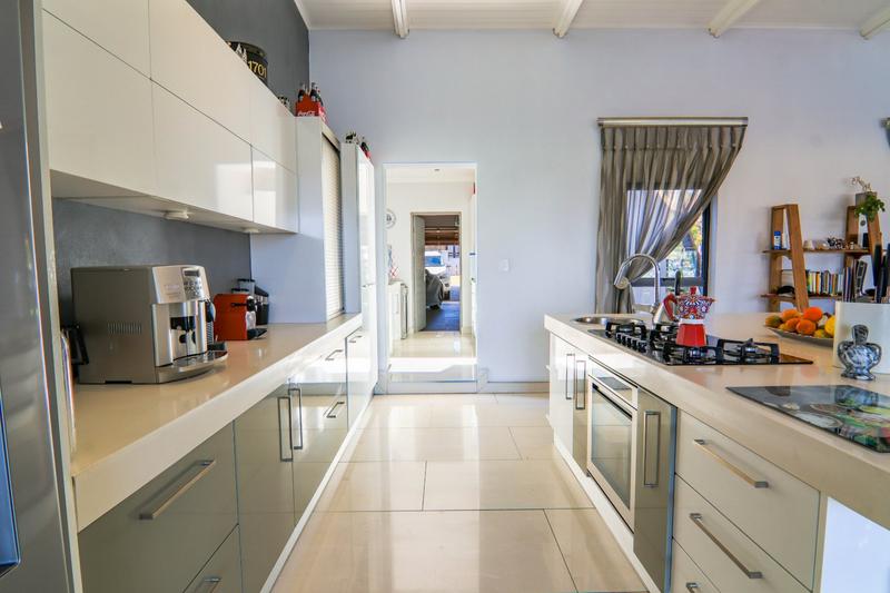 To Let 3 Bedroom Property for Rent in Copperleaf Estate Gauteng
