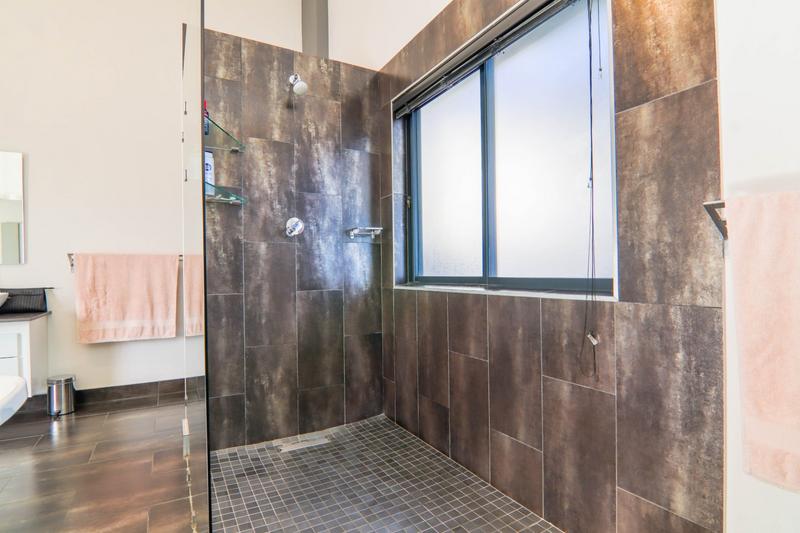 To Let 3 Bedroom Property for Rent in Copperleaf Estate Gauteng