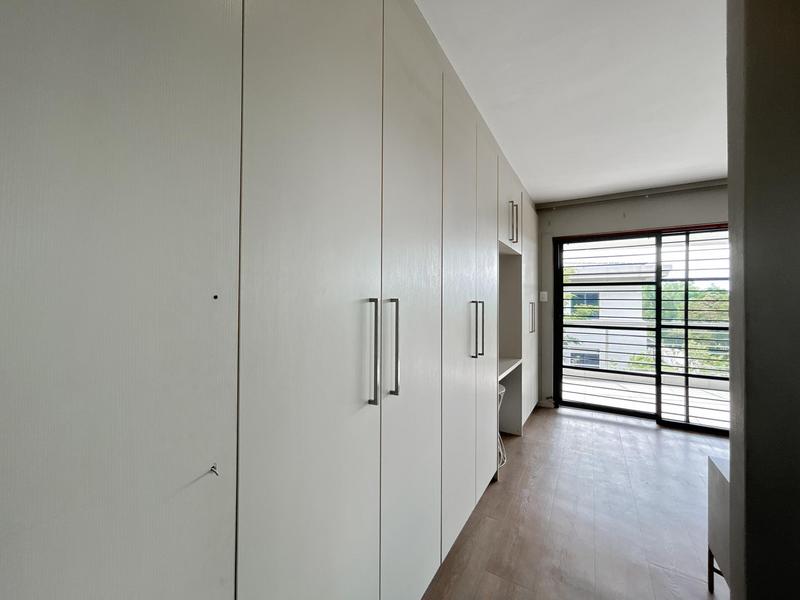 To Let 2 Bedroom Property for Rent in Bryanston Gauteng