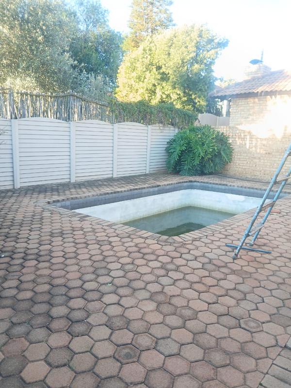 3 Bedroom Property for Sale in Greenhills Gauteng