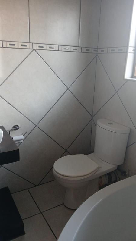 3 Bedroom Property for Sale in Greenhills Gauteng