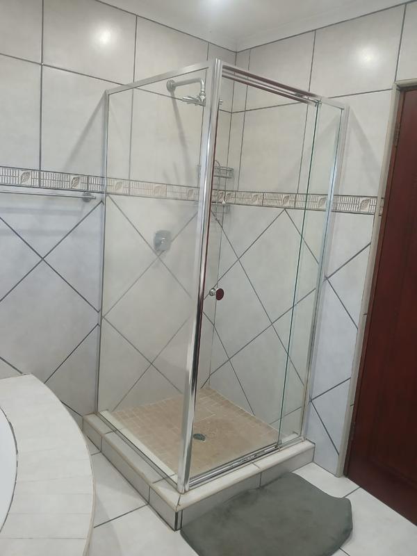 3 Bedroom Property for Sale in Greenhills Gauteng