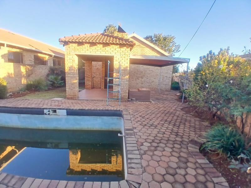 3 Bedroom Property for Sale in Greenhills Gauteng