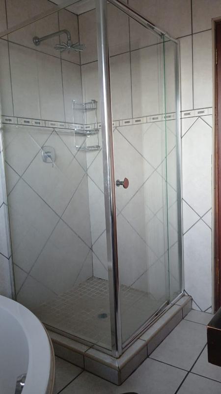 3 Bedroom Property for Sale in Greenhills Gauteng