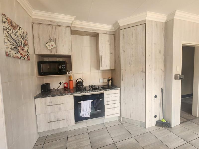 3 Bedroom Property for Sale in Helikonpark Gauteng