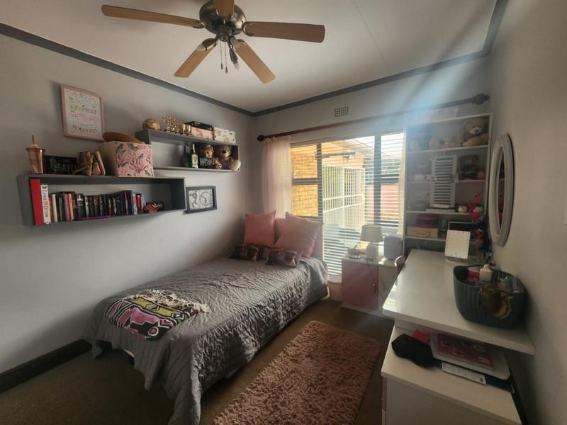 3 Bedroom Property for Sale in Helikonpark Gauteng