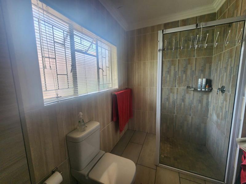 3 Bedroom Property for Sale in Helikonpark Gauteng