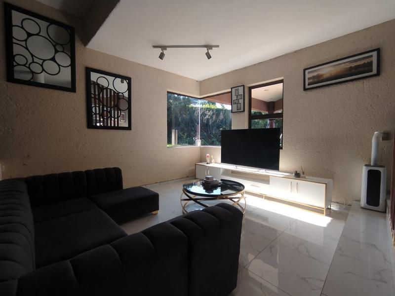 To Let 5 Bedroom Property for Rent in Hurlingham Gauteng