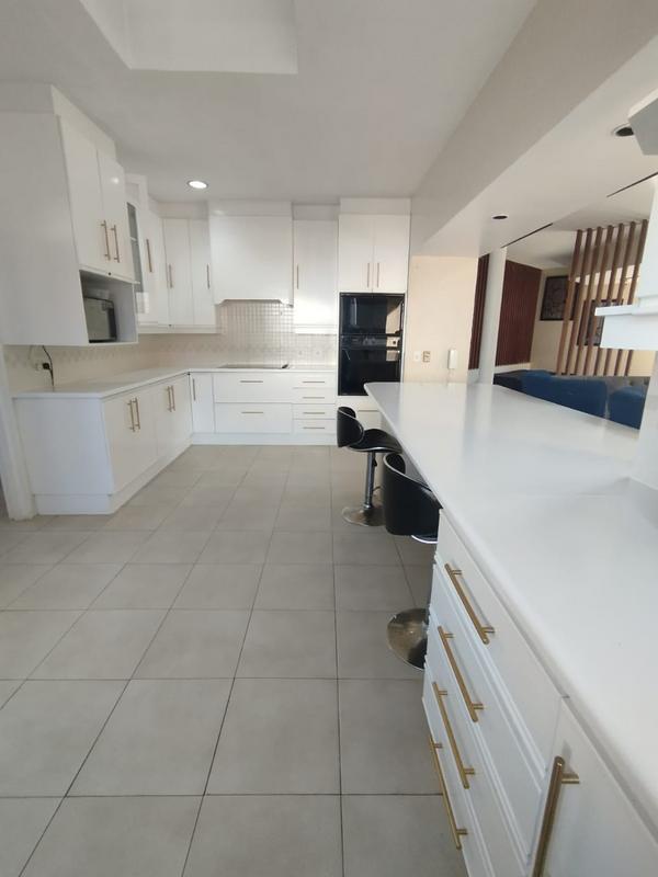 To Let 5 Bedroom Property for Rent in Hurlingham Gauteng