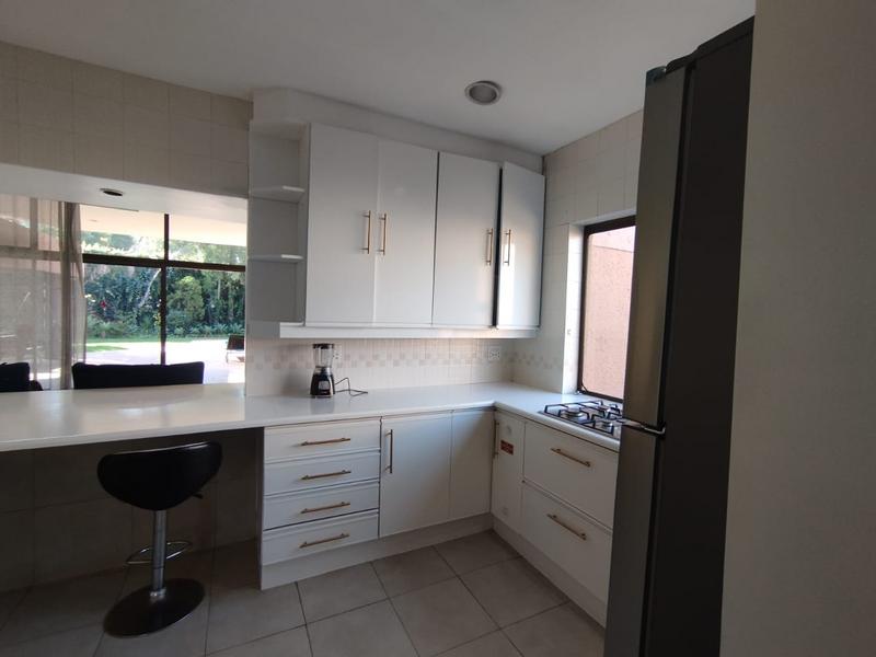 To Let 5 Bedroom Property for Rent in Hurlingham Gauteng