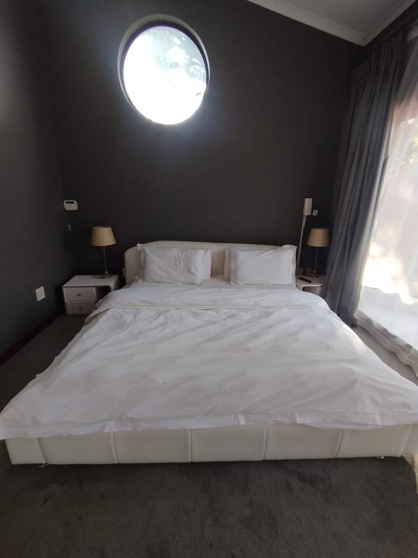 To Let 5 Bedroom Property for Rent in Hurlingham Gauteng