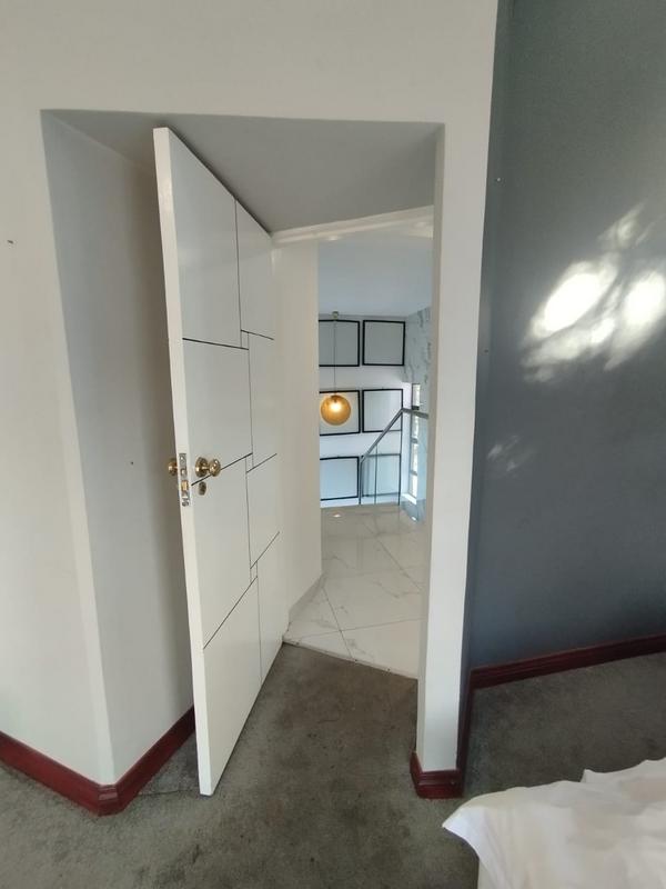 To Let 5 Bedroom Property for Rent in Hurlingham Gauteng