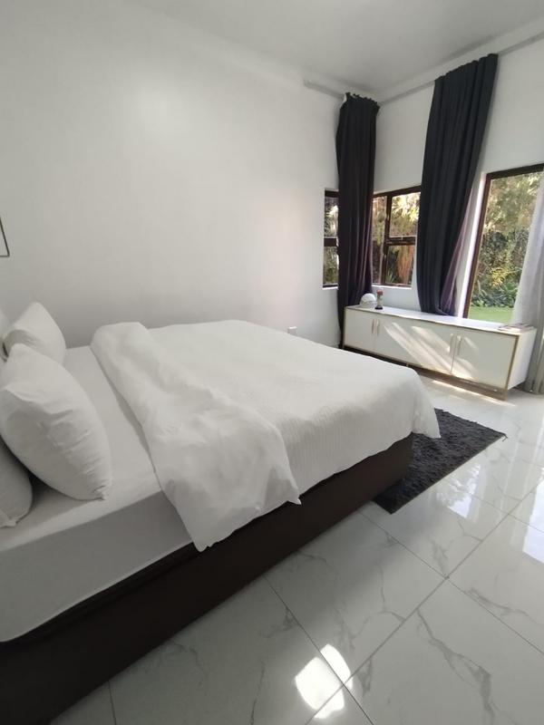 To Let 5 Bedroom Property for Rent in Hurlingham Gauteng