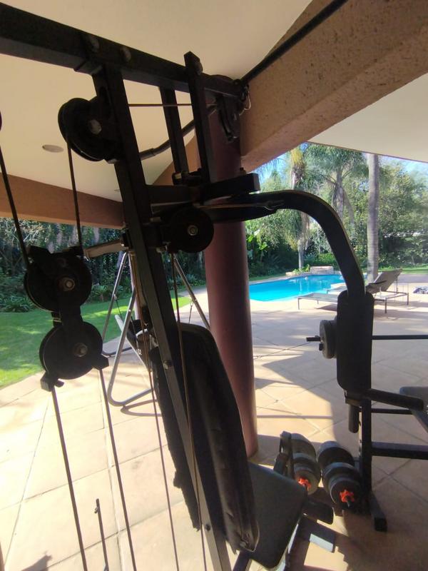 To Let 5 Bedroom Property for Rent in Hurlingham Gauteng