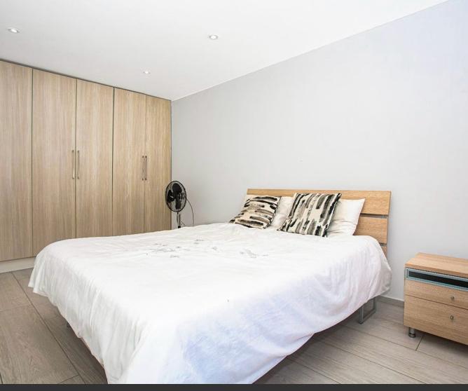 To Let 4 Bedroom Property for Rent in Morningside Gauteng