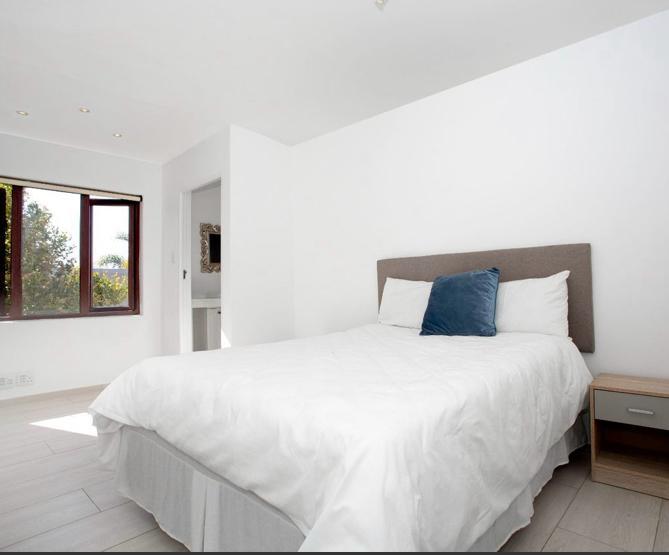 To Let 4 Bedroom Property for Rent in Morningside Gauteng