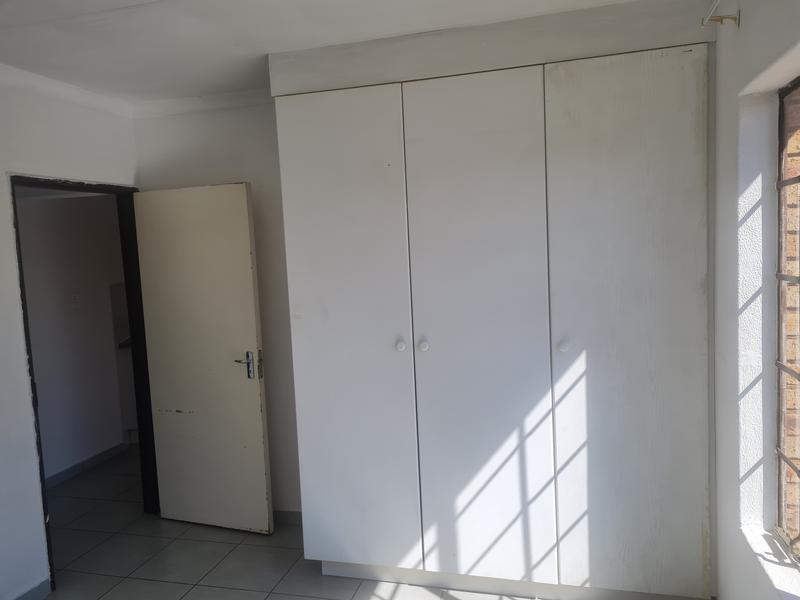 2 Bedroom Property for Sale in Florida Gauteng