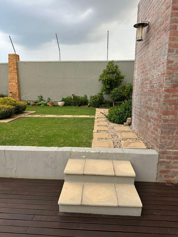 To Let 5 Bedroom Property for Rent in Summerset Gauteng