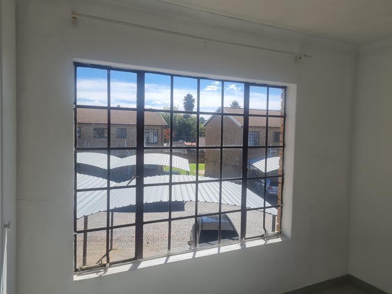 2 Bedroom Property for Sale in Florida Gauteng