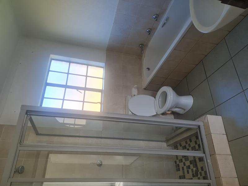 2 Bedroom Property for Sale in Florida Gauteng
