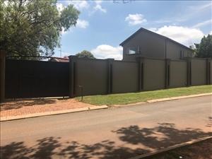 9 Bedroom Property for Sale in Weltevreden Park Gauteng