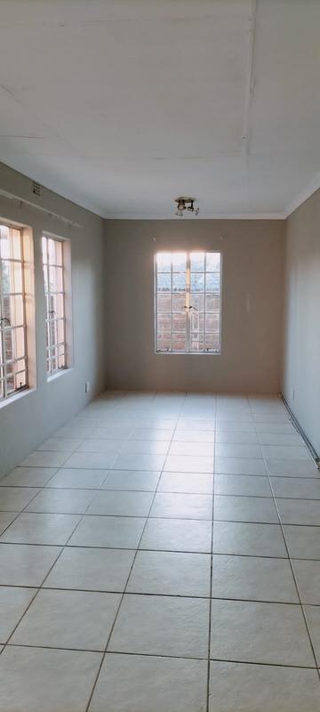 9 Bedroom Property for Sale in Weltevreden Park Gauteng