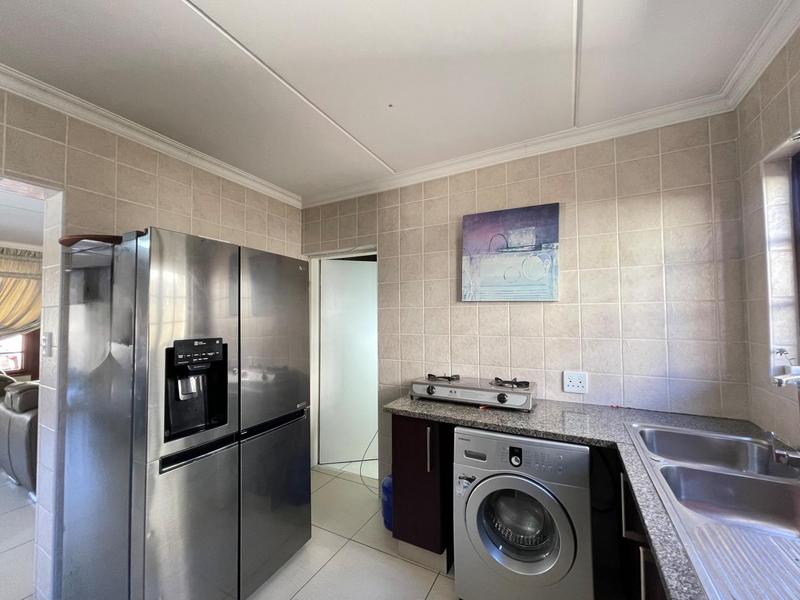 3 Bedroom Property for Sale in Noordwyk Gauteng