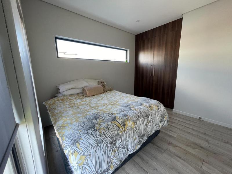 3 Bedroom Property for Sale in Crowthorne Gauteng
