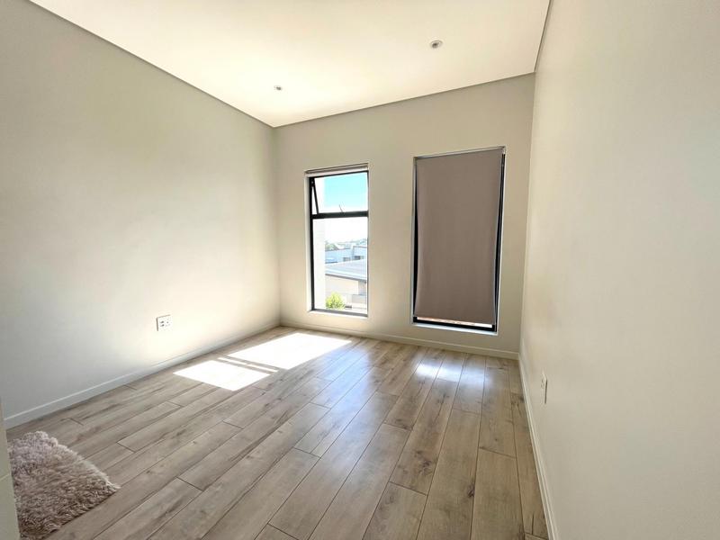 3 Bedroom Property for Sale in Crowthorne Gauteng