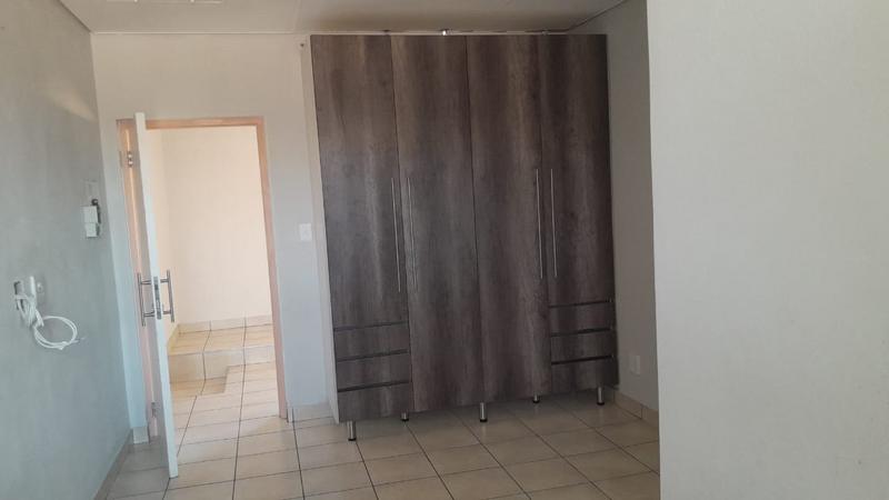 0 Bedroom Property for Sale in Kew Gauteng