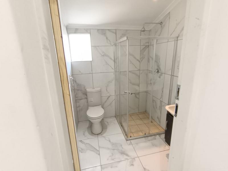 1 Bedroom Property for Sale in Kew Gauteng